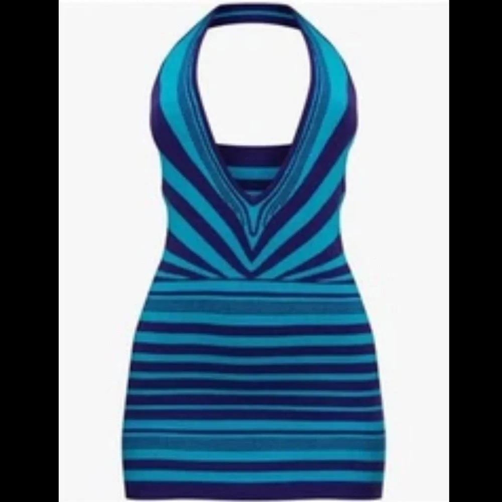 PrettyLittleThings Sexy Women's Sz M Halter Backless Knit Bodycon Mini Dress - Picture 4 of 6